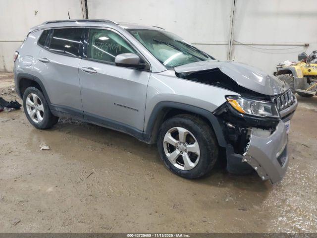  Salvage Jeep Compass