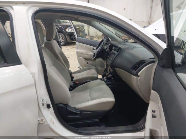 Mitsubishi Outlander 2.4 Se Image 8