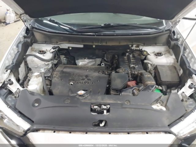 Mitsubishi Outlander 2.4 Se Image 9