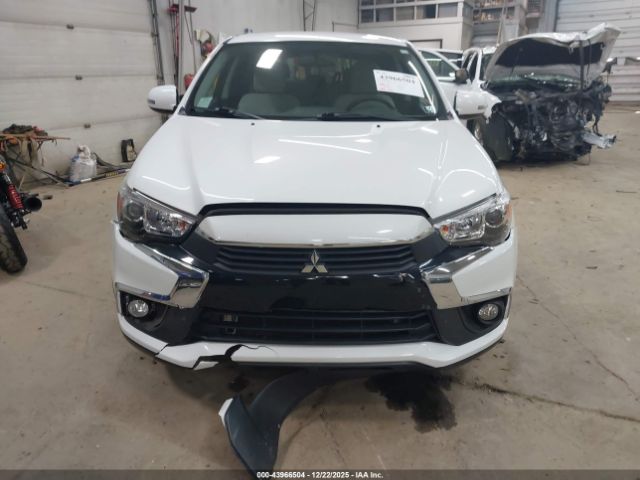 Mitsubishi Outlander 2.4 Se Image 12