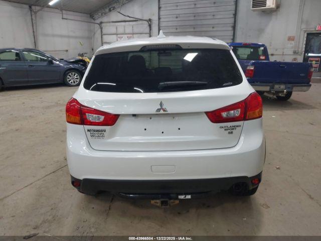 Mitsubishi Outlander 2.4 Se Image 18
