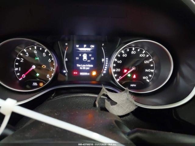 Jeep Compass Altitude 4x4 Image 4