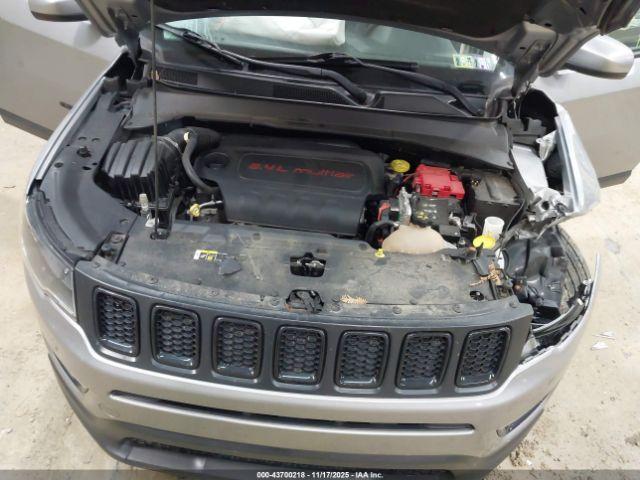 Jeep Compass Altitude 4x4 Image 10