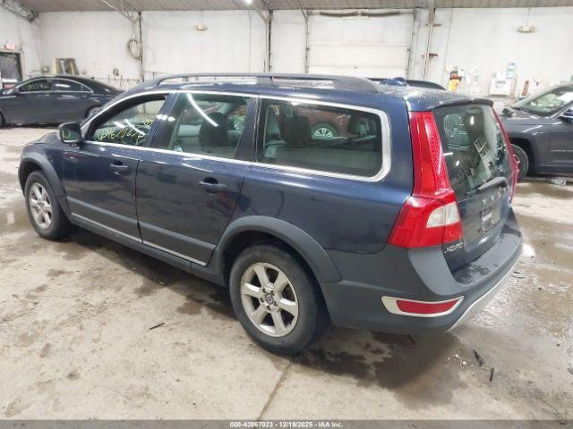 Volvo XC70 3.2 Image 3