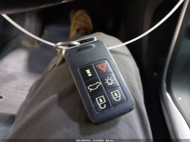 Volvo XC70 3.2 Image 5