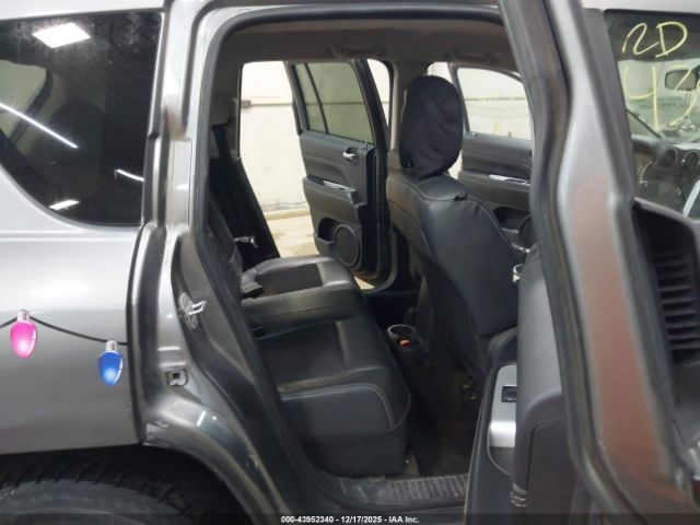 Jeep Compass Latitude Image 14