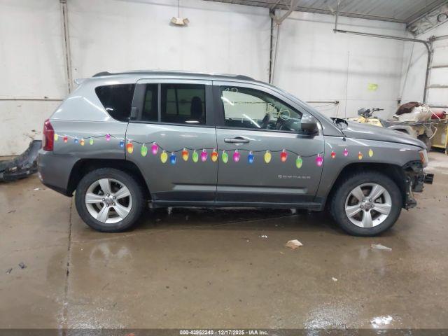Jeep Compass Latitude Image 7