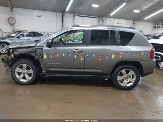 Jeep Compass Latitude Image 8