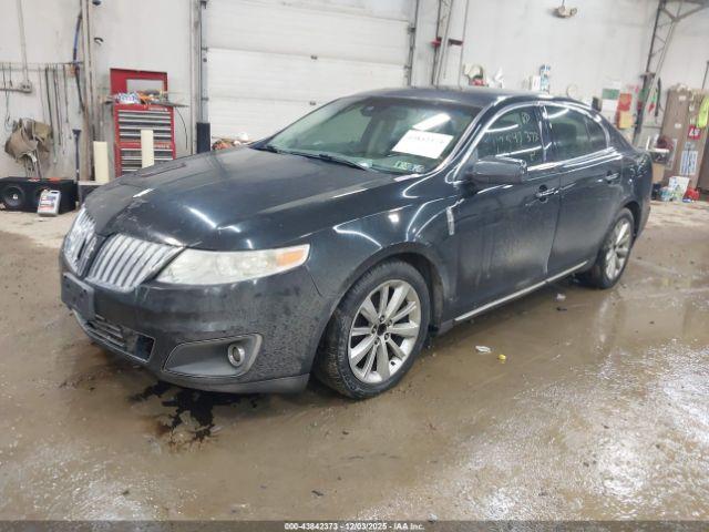 Lincoln MKS Image 12