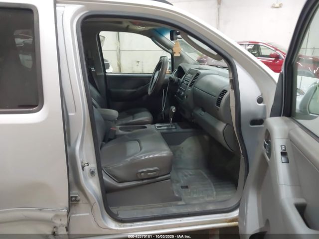 Nissan Frontier Sl Image 2