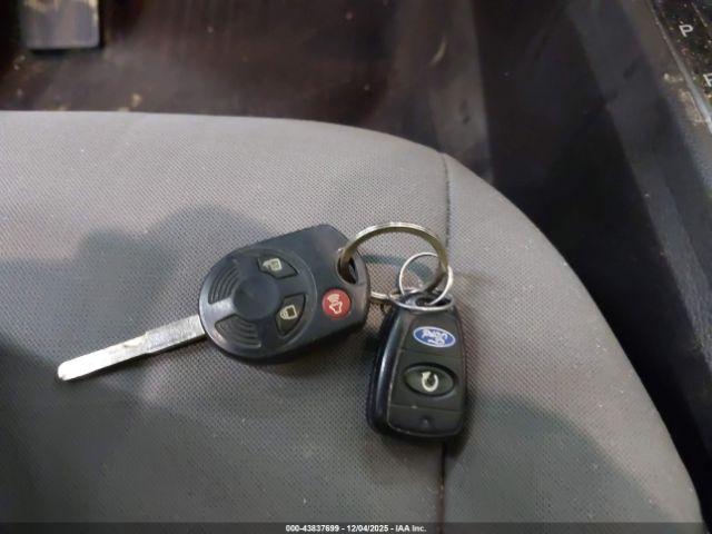 Ford Escape S Image 2