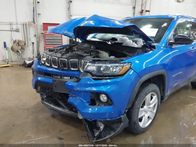 Jeep Compass Latitude 4x4 Image 9