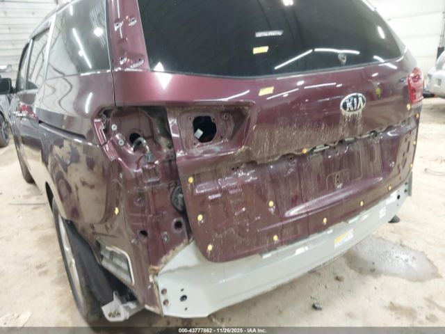 Kia Sedona Ex Image 3