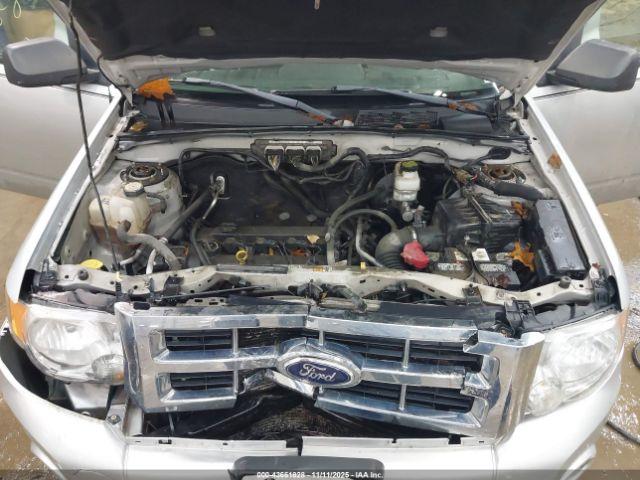 Ford Escape Xlt Image 16