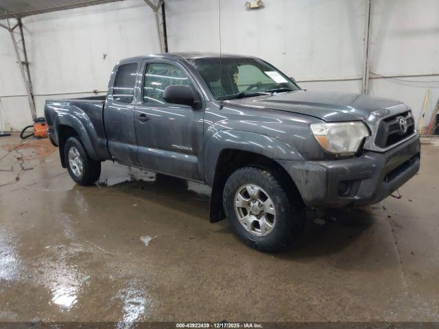  Salvage Toyota Tacoma