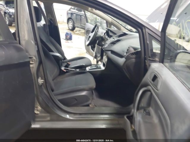 Ford Fiesta Se Image 8