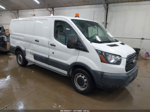 Ford Transit Image 1