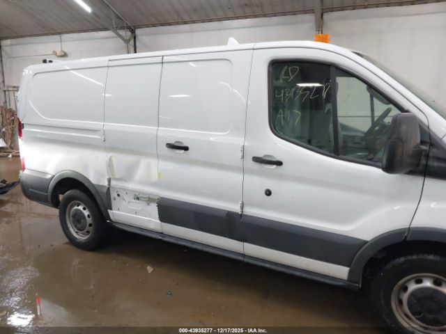 Ford Transit Image 14