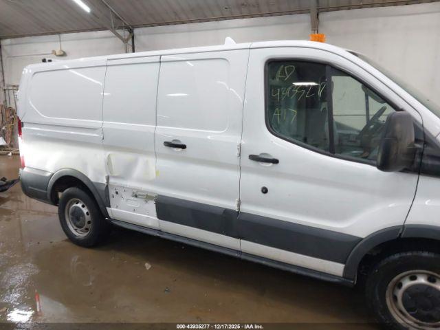 Ford Transit Image 14