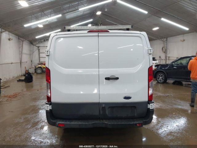 Ford Transit Image 10