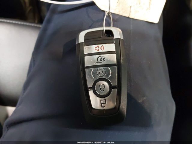 Ford Explorer Xlt Image 16