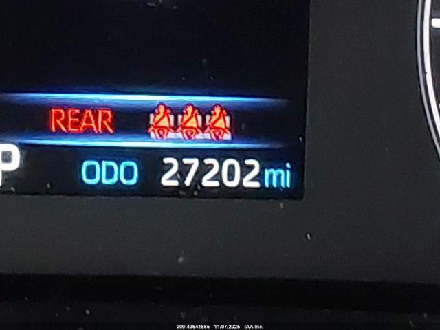 Toyota Corolla Le Image 17