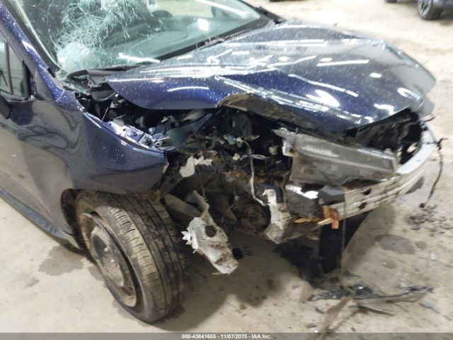 Toyota Corolla Le Image 3