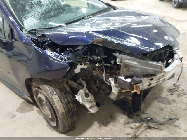 Toyota Corolla Le Image 3