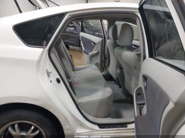 Toyota Prius Ii Image 17