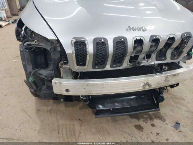 Jeep Cherokee Latitude Image 12
