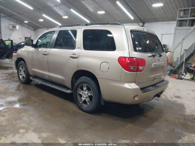 Toyota Sequoia Sr5 5.7l V8 Image 16
