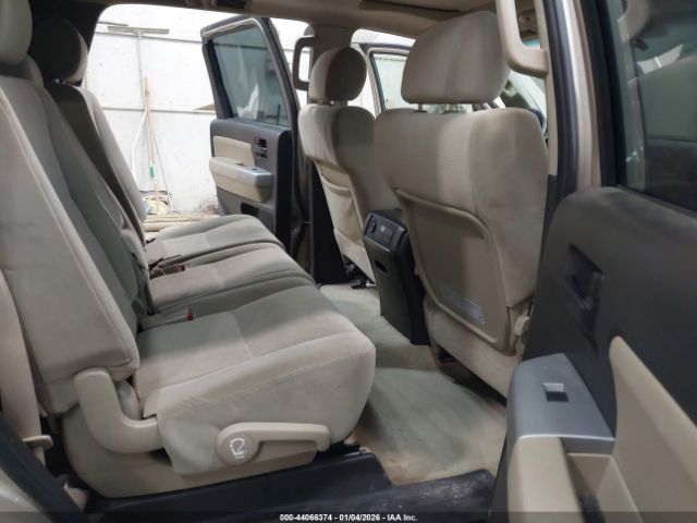 Toyota Sequoia Sr5 5.7l V8 Image 13