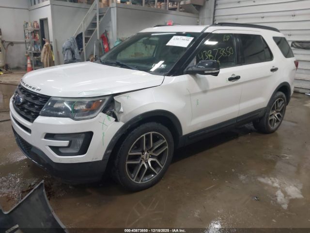 Ford Explorer Sport Image 16