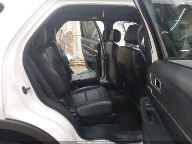 Ford Explorer Sport Image 7