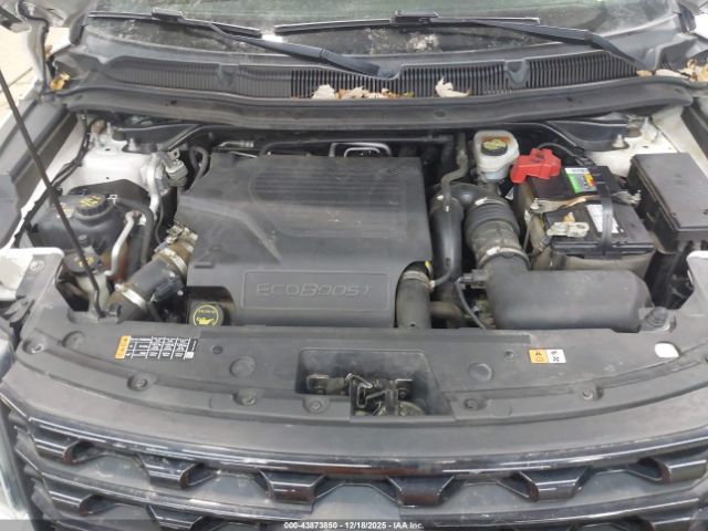 Ford Explorer Sport Image 14