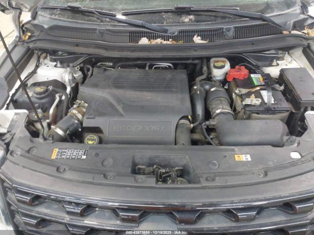 Ford Explorer Sport Image 14