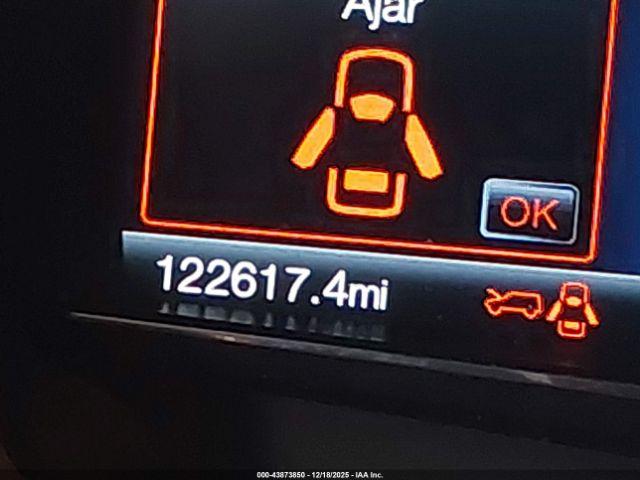 Ford Explorer Sport Image 6