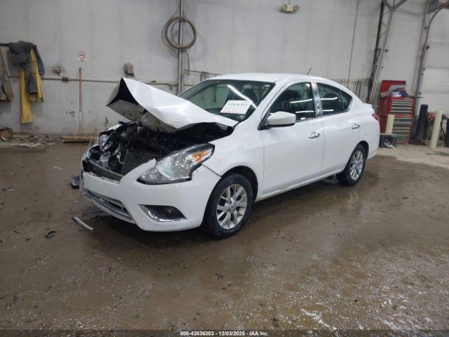 Nissan Versa 1.6 Sv Image 2