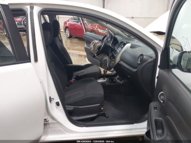 Nissan Versa 1.6 Sv Image 6