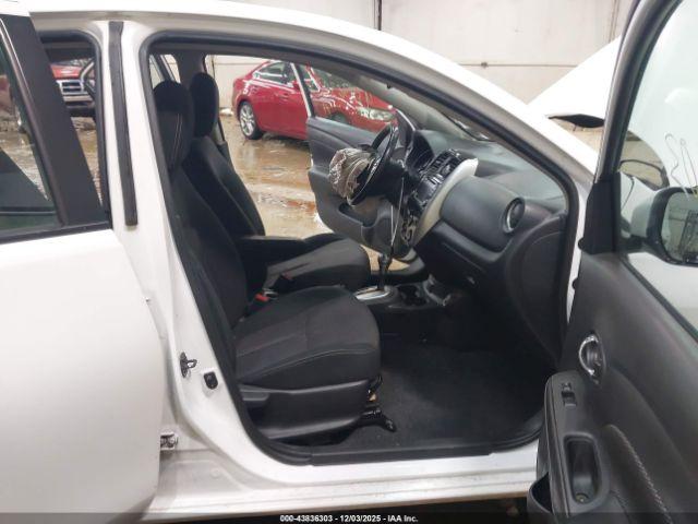 Nissan Versa 1.6 Sv Image 6