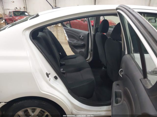 Nissan Versa 1.6 Sv Image 7