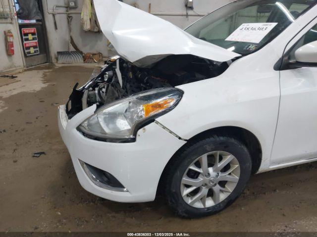 Nissan Versa 1.6 Sv Image 8