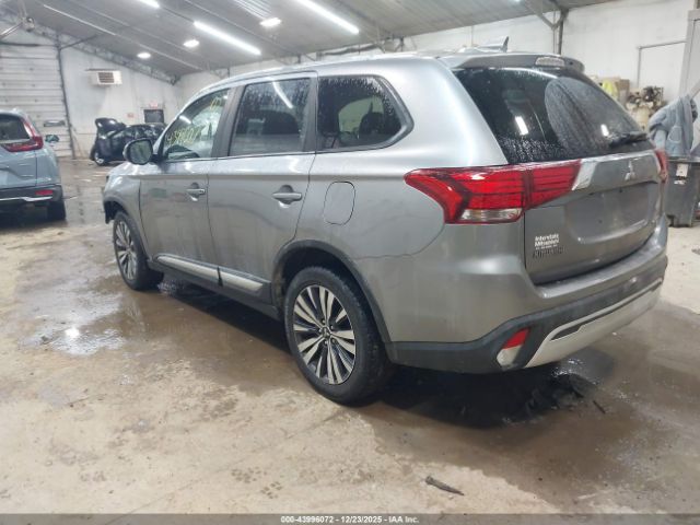 Mitsubishi Outlander Se Image 7