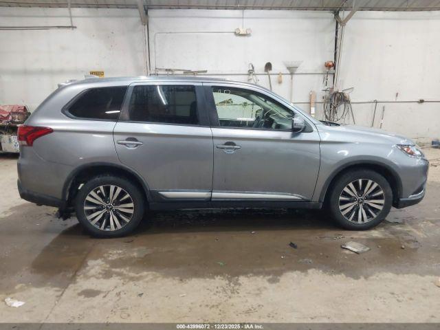 Mitsubishi Outlander Se Image 18