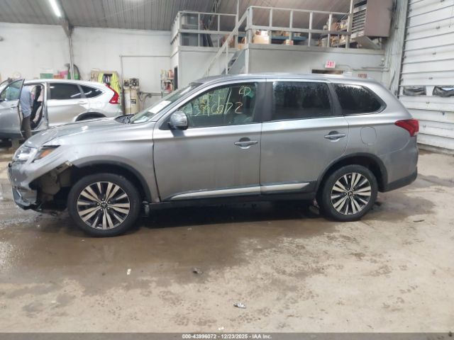 Mitsubishi Outlander Se Image 13
