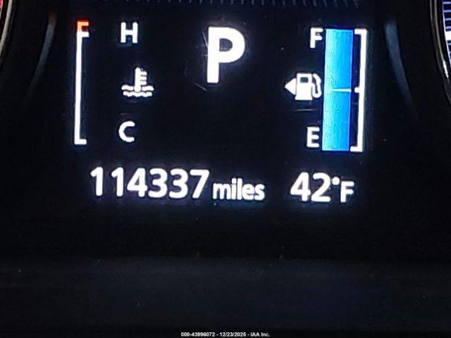 Mitsubishi Outlander Se Image 12