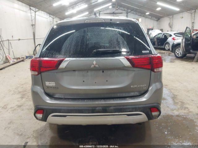 Mitsubishi Outlander Se Image 11