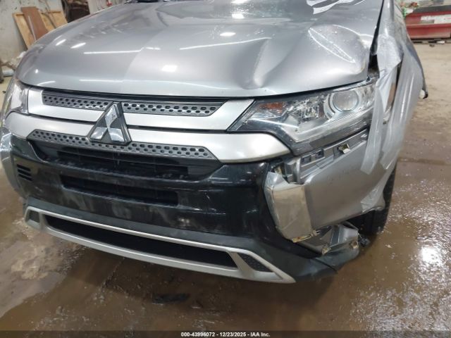 Mitsubishi Outlander Se Image 15