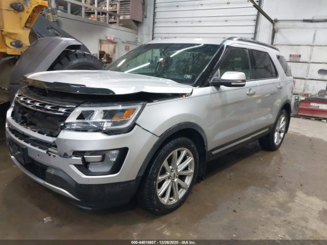 Ford Explorer Limited Image 16