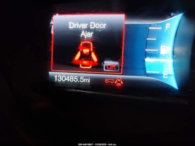 Ford Explorer Limited Image 11